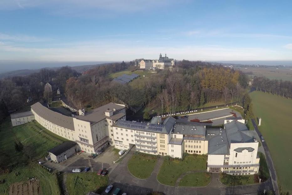 Hotel Dom Pielgrzyma Gora Swietej Anny Zewnętrze zdjęcie